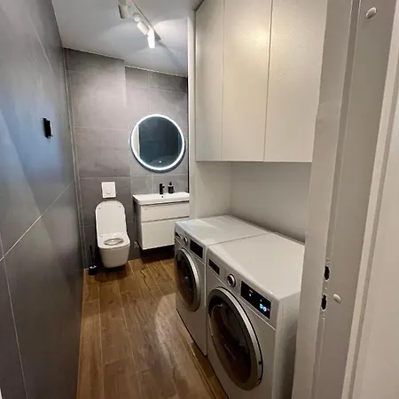 Ana アパート スプリト